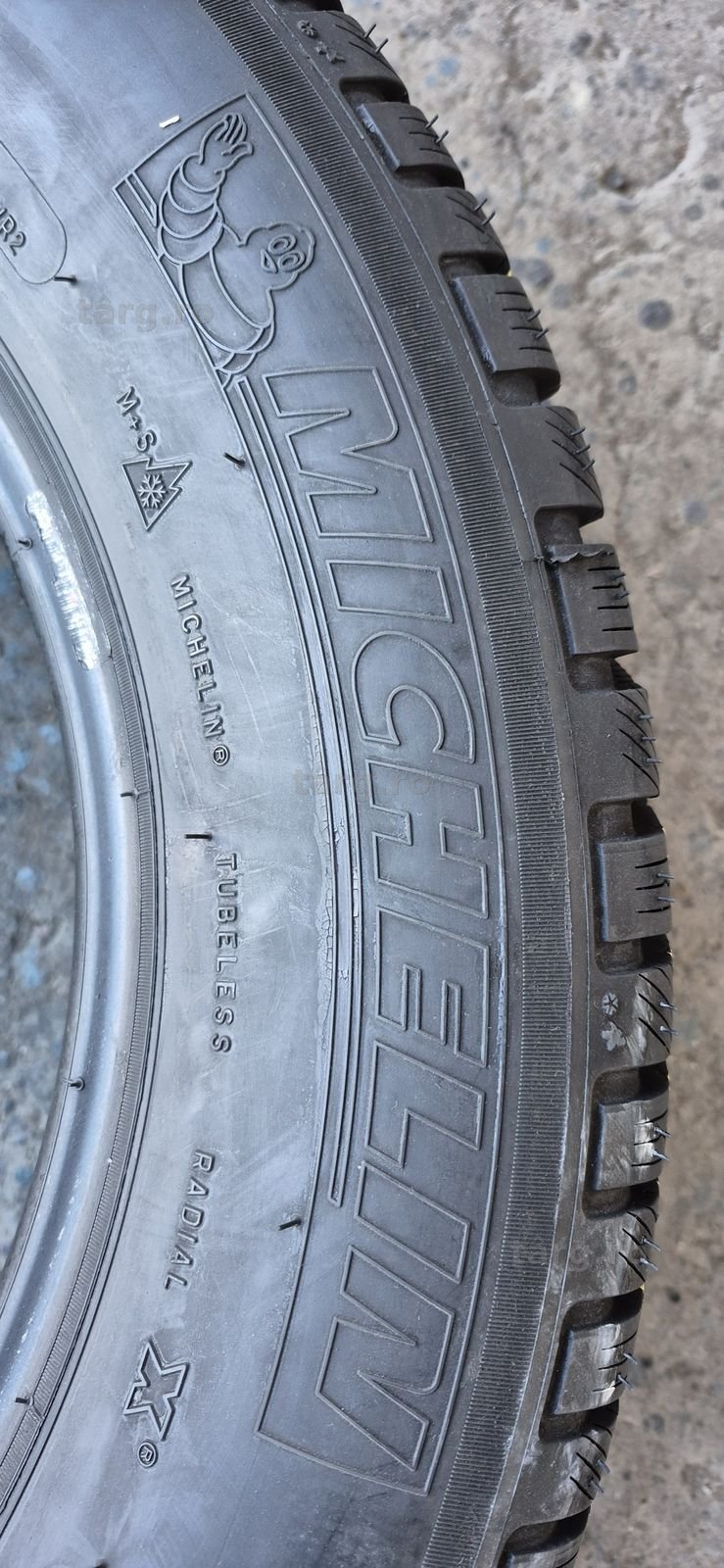 2 anvelope iarna ca si noi  Michelin,245/55/17.Pretul  este pe bucata 3