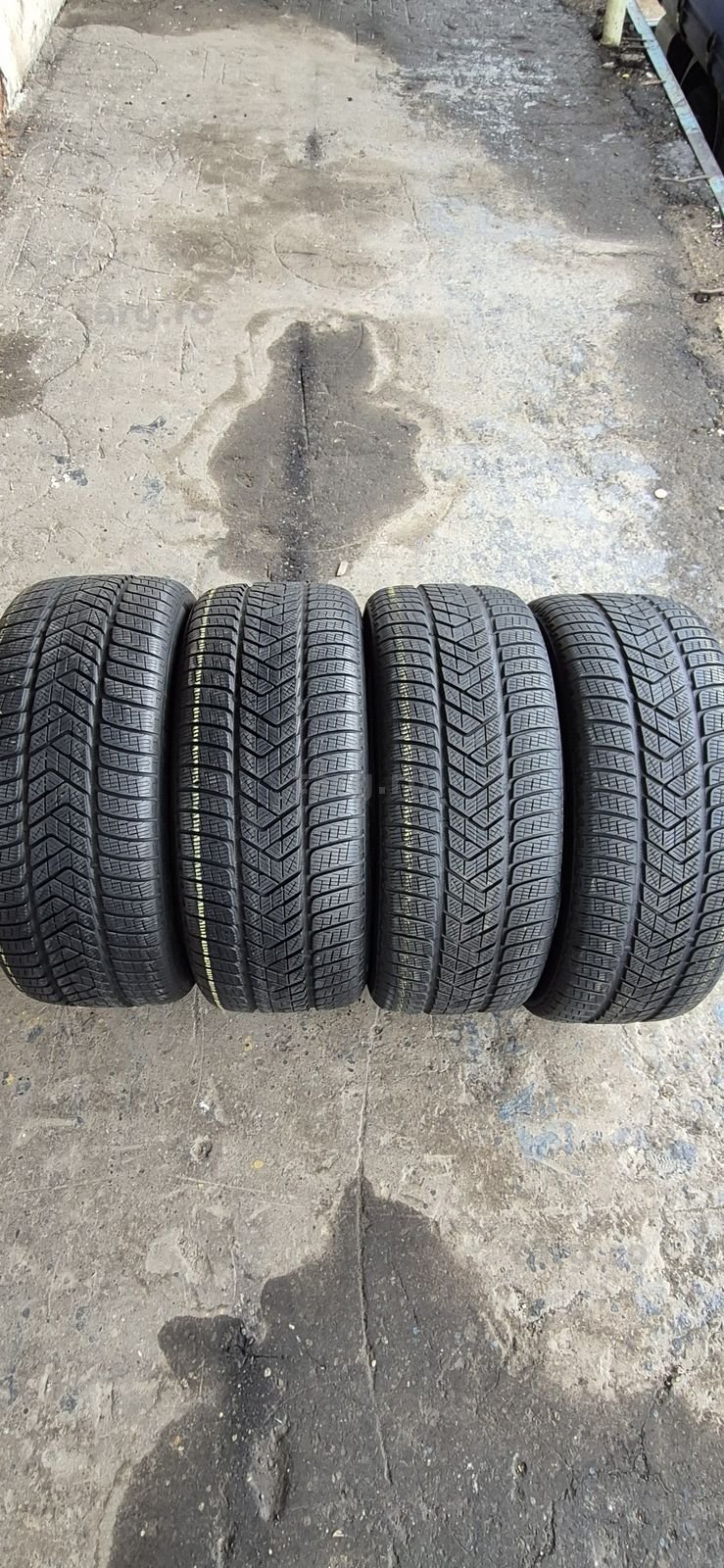 4 anvelope iarna Pirelli 255/50/19,dot 2020.Pretul este pe bucata.