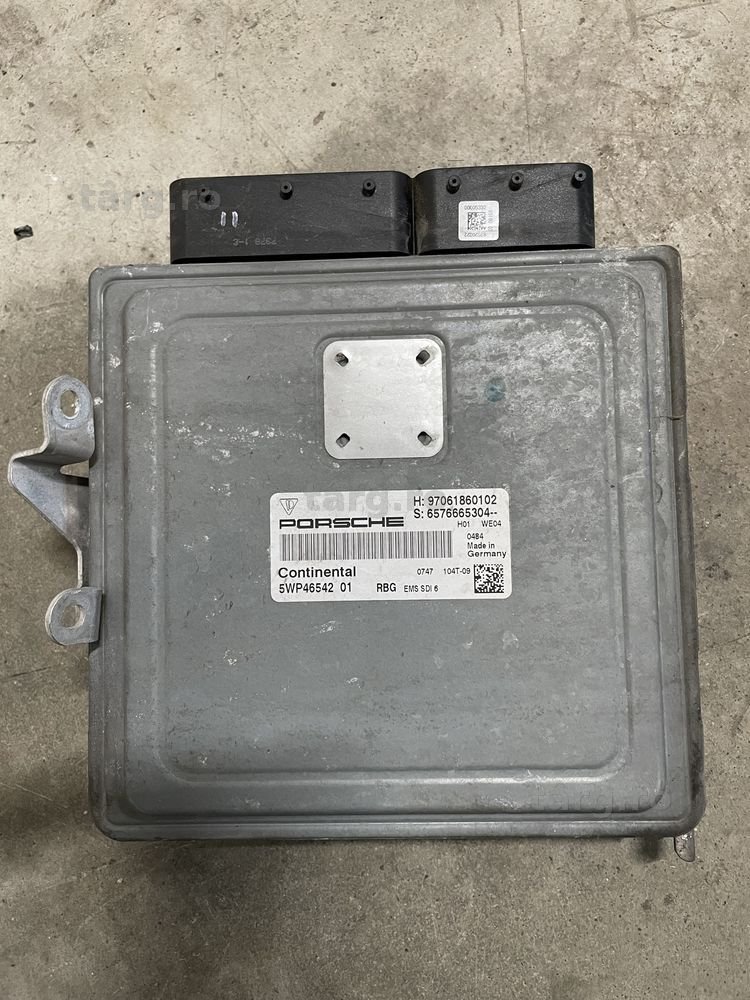 Calculator ECU motor Porsche Panamera 4.8 v8 benzina