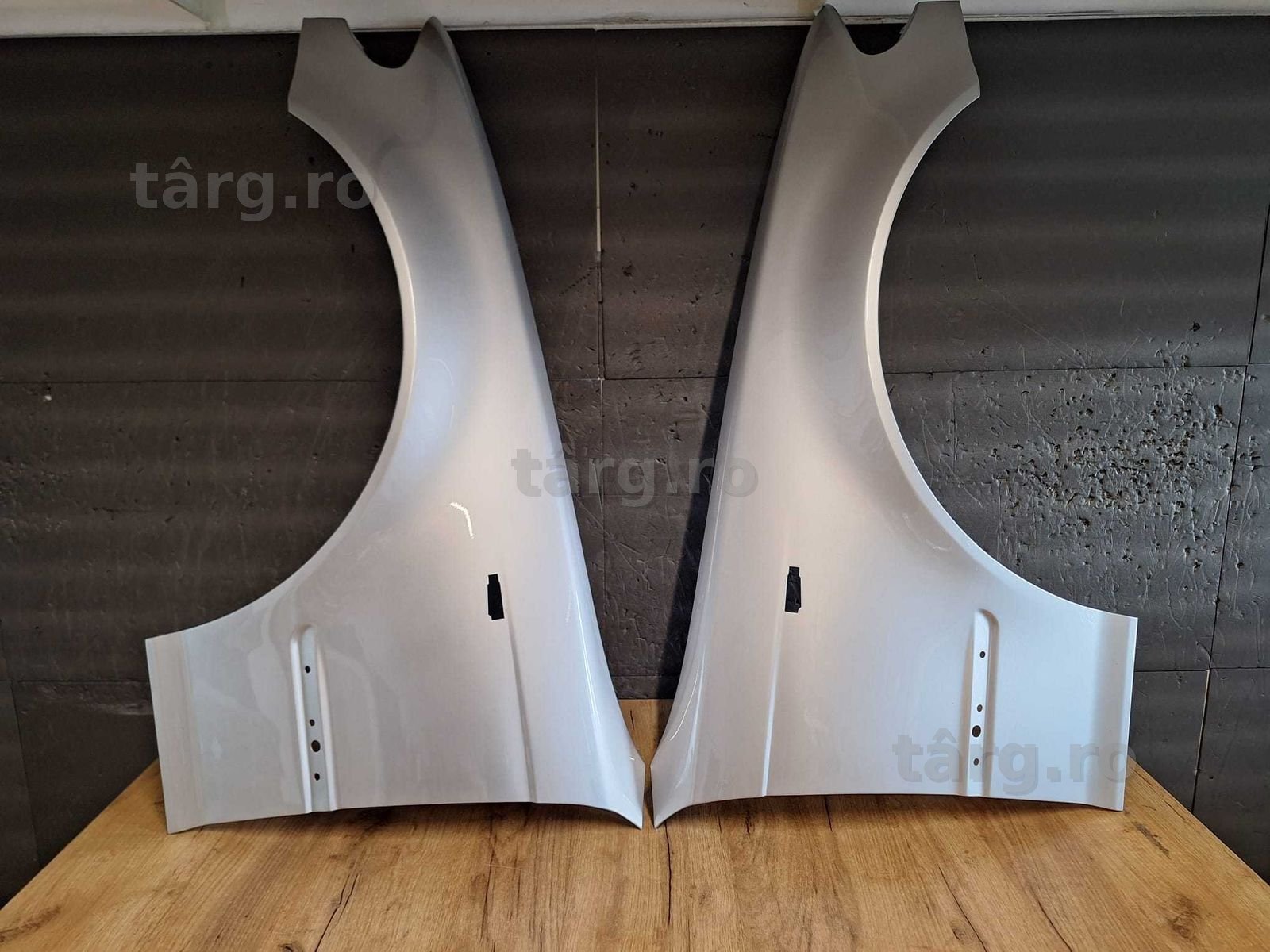 Aripa Fata Dreapta & Stanga BMW E46 An 2002-2005 (i354 (Gri Deschis))