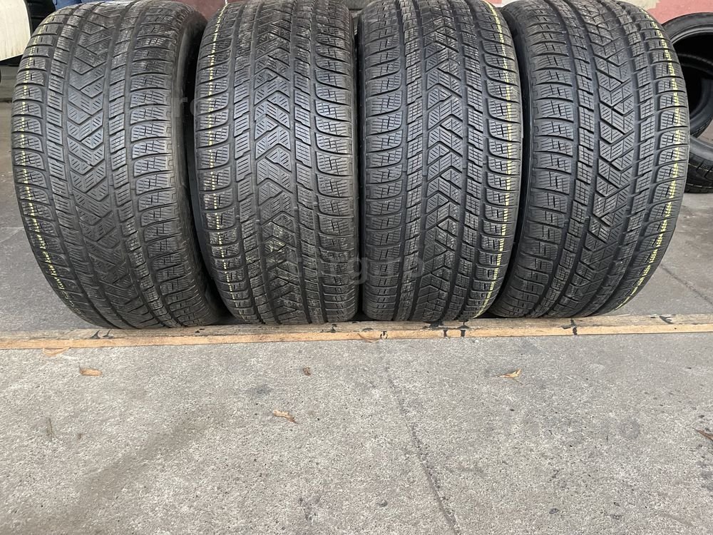 4 anvelope de iarna 295/40/20  Pirelli 2