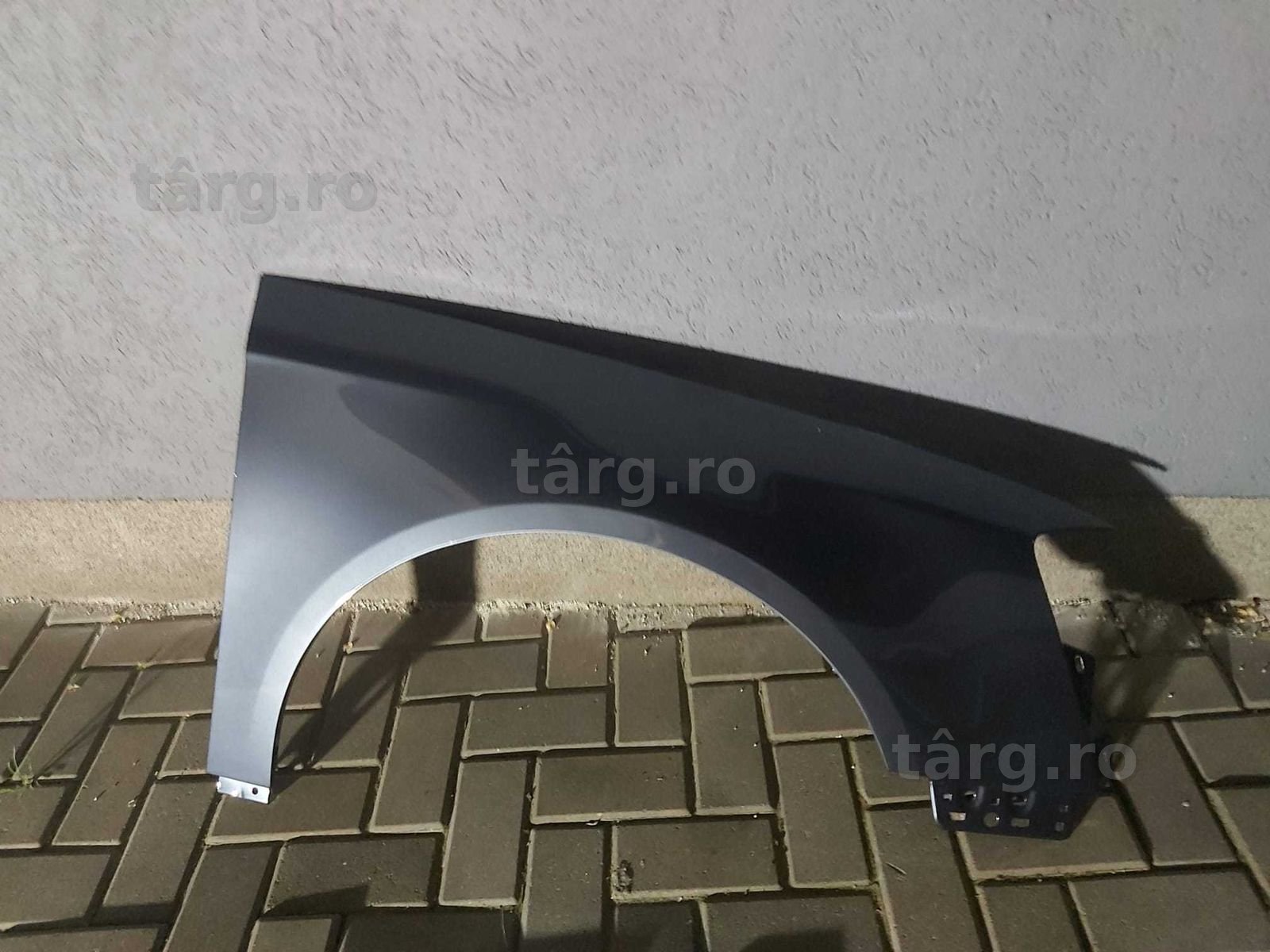 Aripa Fata Dreapta VW Passat B6 An 2005-2011 Vopsita Gri Inchis