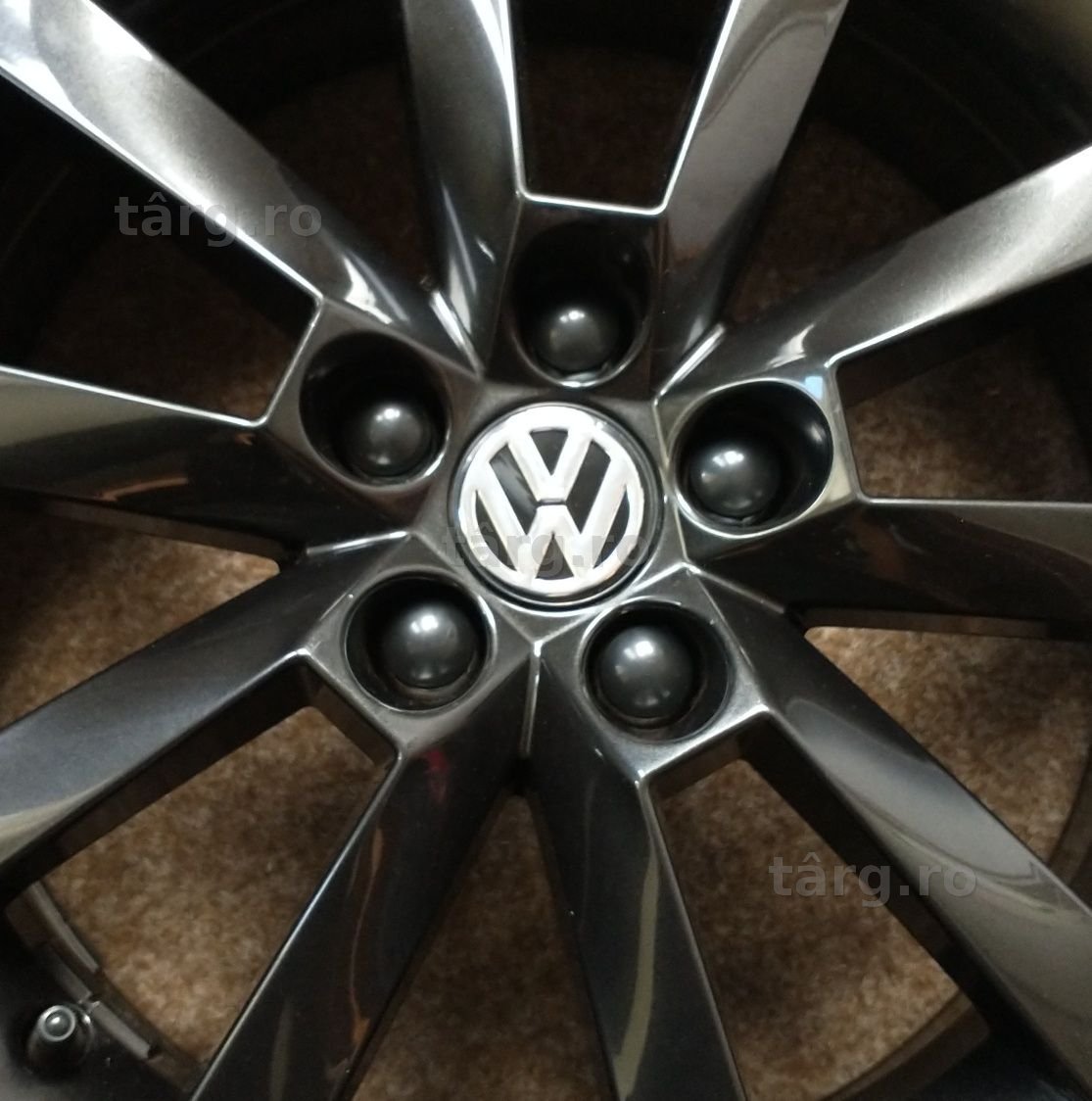 Capace Negre prezoane negre VW Audi Skoda pt jante negre