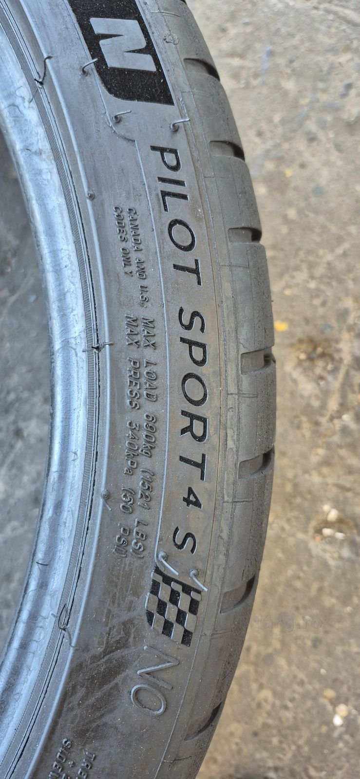 4 anvelope vara Michelin 245/35/20,dot 2021-2022.Pretul este pe bucata. 5