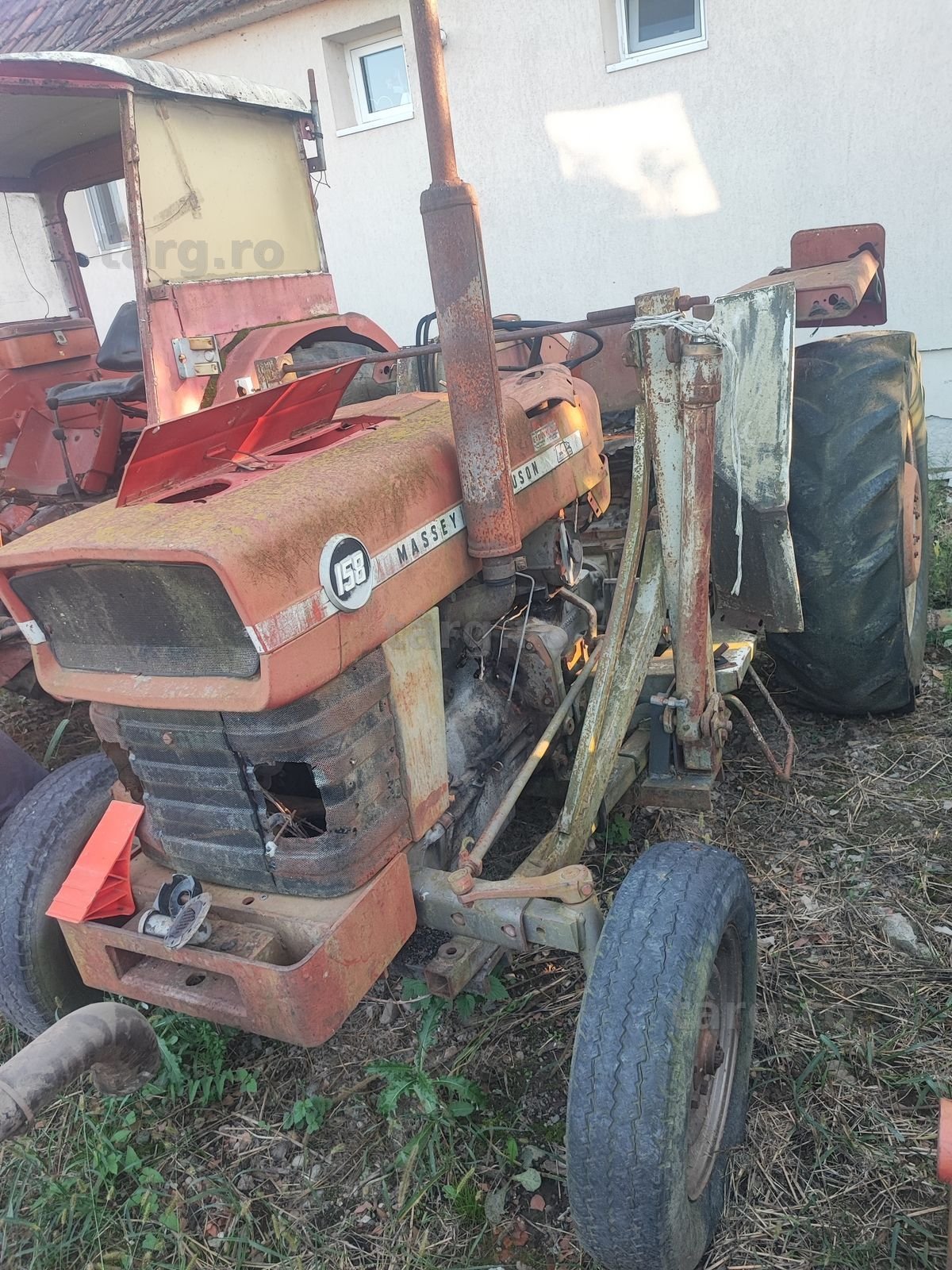 Cutie tractor Massey Ferguson 158