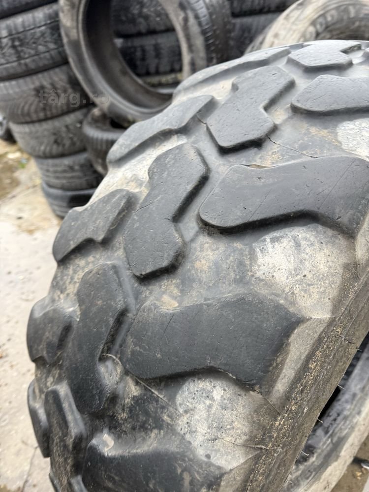 365/70r18 mitas 2