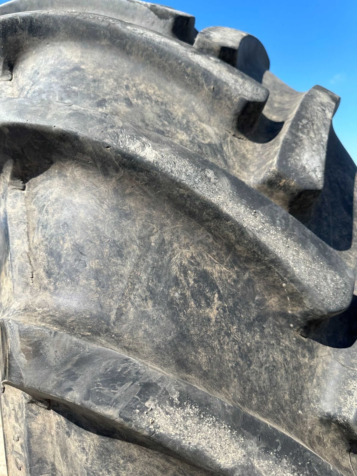 Anvelopa 680/85 R32 4