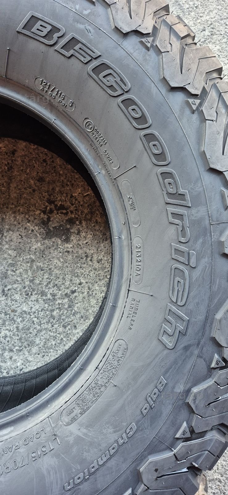 4 anvelope All-Terrain  M+S ca noi BFGoodrich 315/70/17.Pretul/bucata. 4