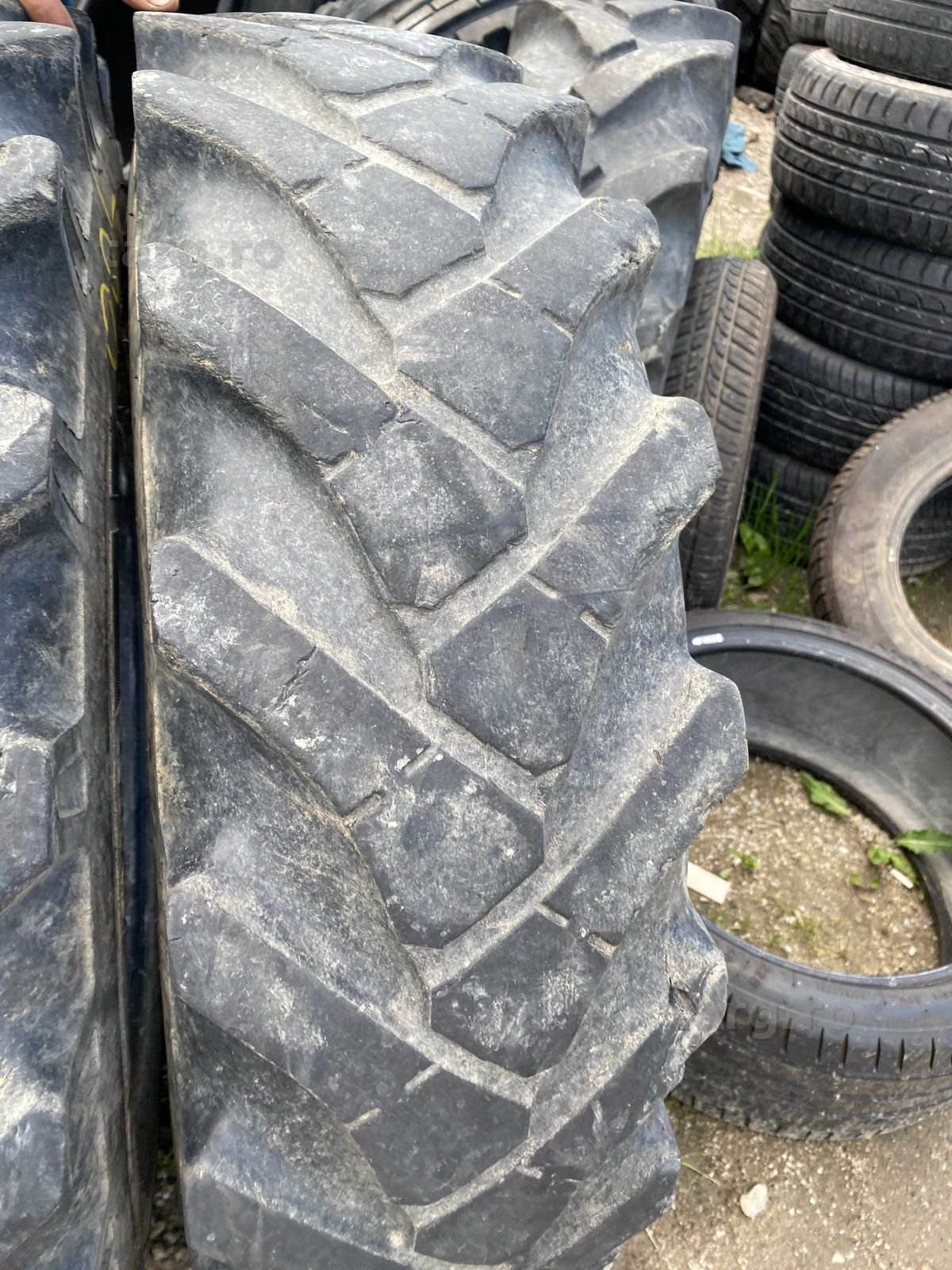 Anvelope sh 10.5 R20 BKT 5