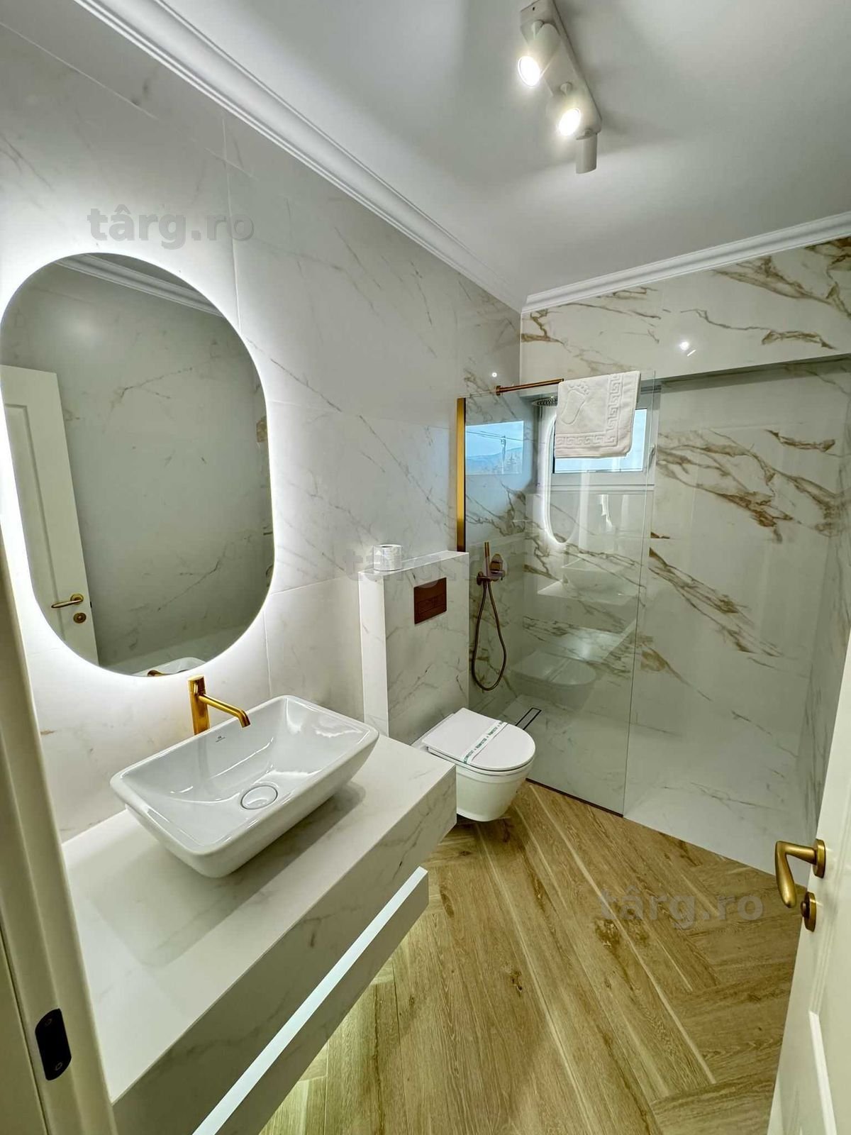Glam Apartments - Cazare Regim Hotelier Ap 1-2-3 Cam Aeroport Palas Copou EV-PL 6