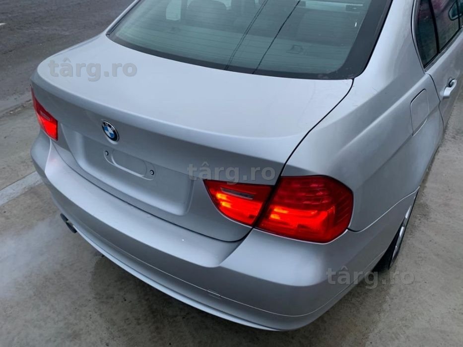 Dezmembrez bmw seria 3 e90 330 d/bmw e90 seria 3/faruri/usi/stop/