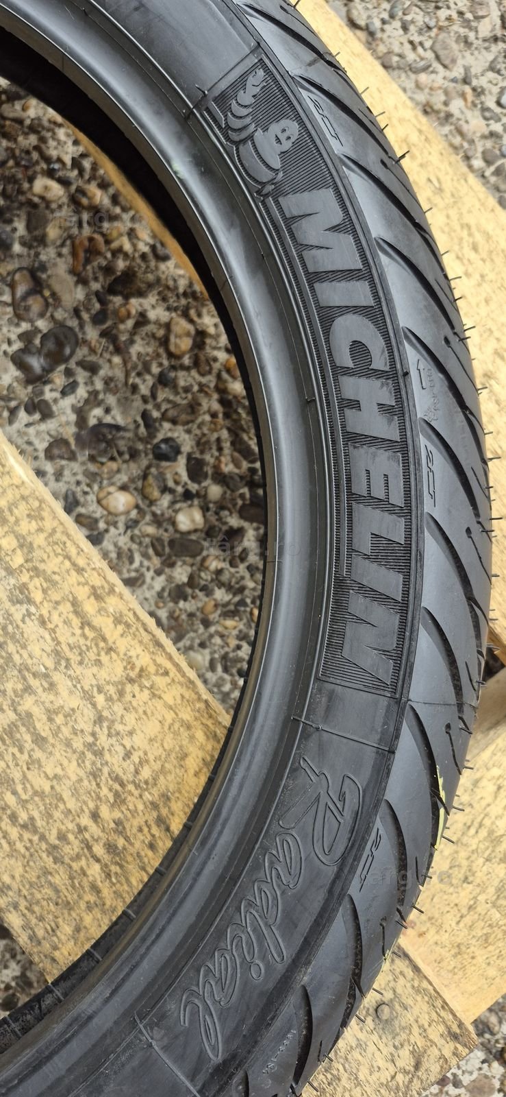 O anvelopa moto fata noua Michelin 110/80 R19M/C,dot 2019. 4