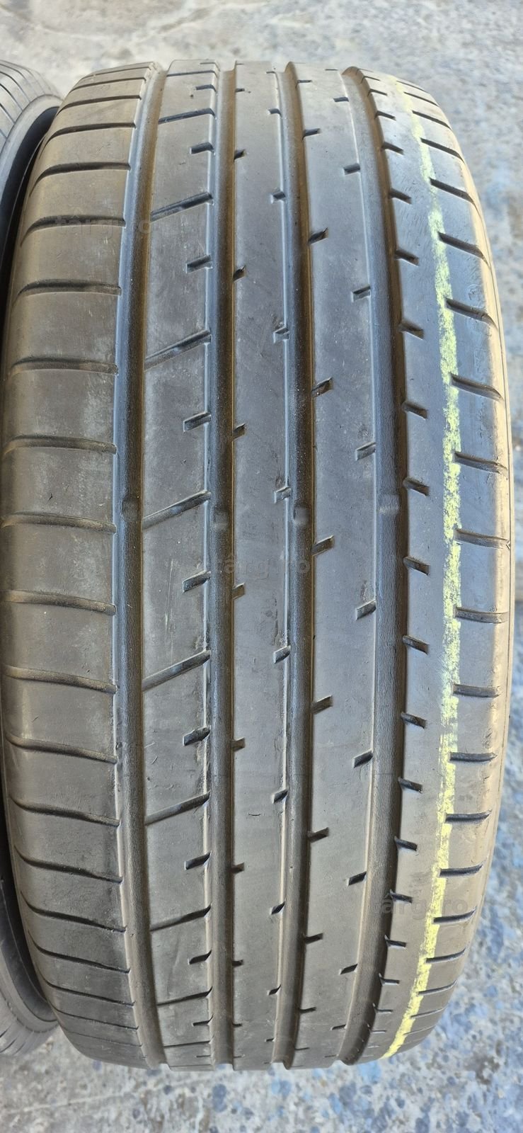 4 anvelope vara  Toyo 225/55/19.Pretul este pe bucata. 3