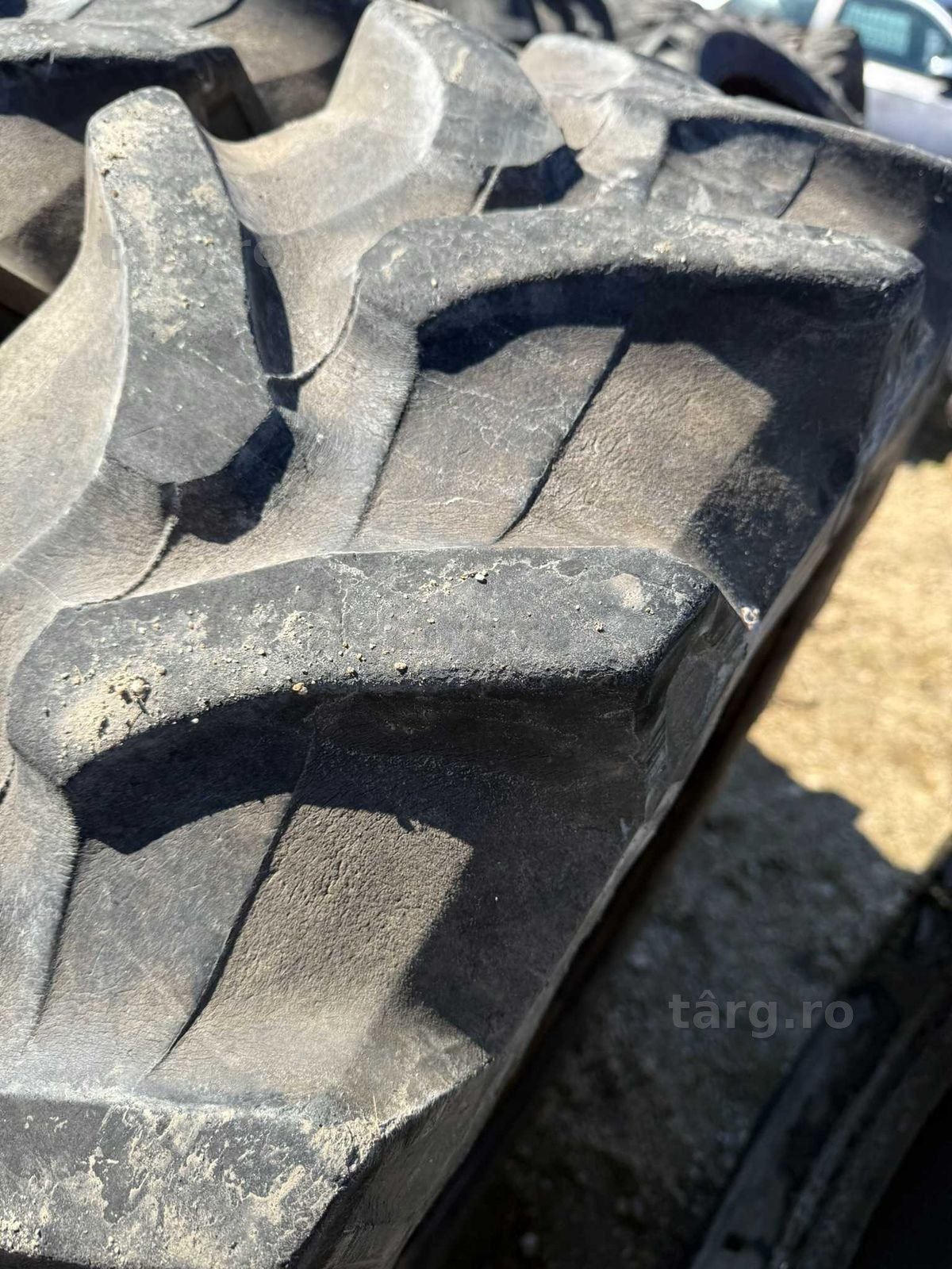 Cauciuc 320.70 R24 4