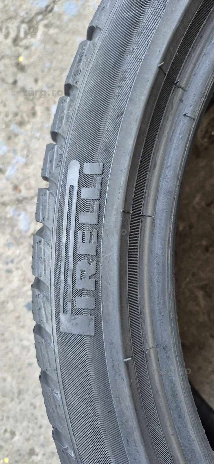 4 anvelope iarna Pirelli,fata 275/35/21,spate 315/30/21.Pret/bucata 4