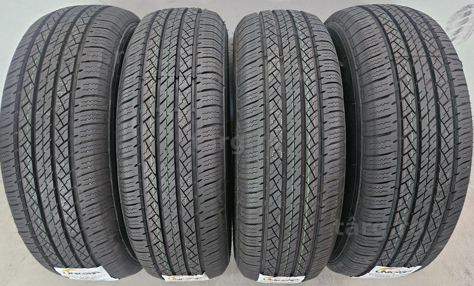 215/70 R16 100H  UNIGRIP (Gripmax) Anvelope H/T 4x4 M+S 3