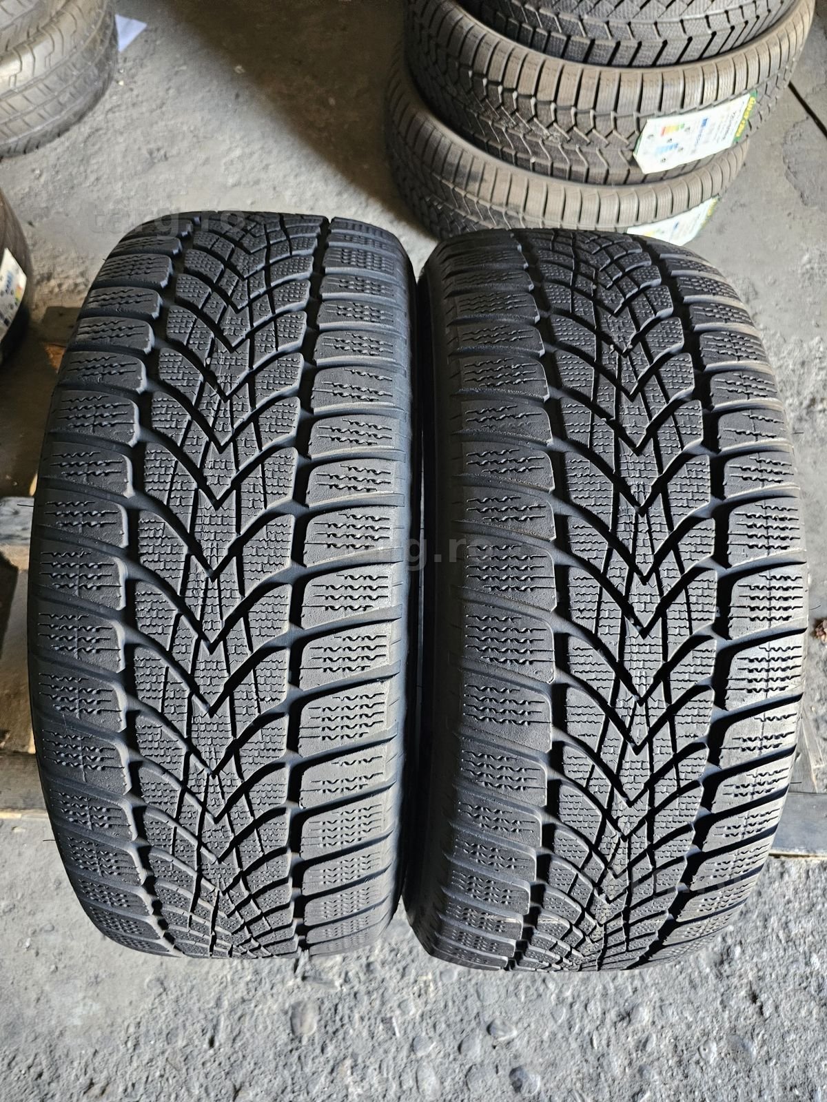 2 anvelope iarna 225 55 17 Dunlop Runflat
