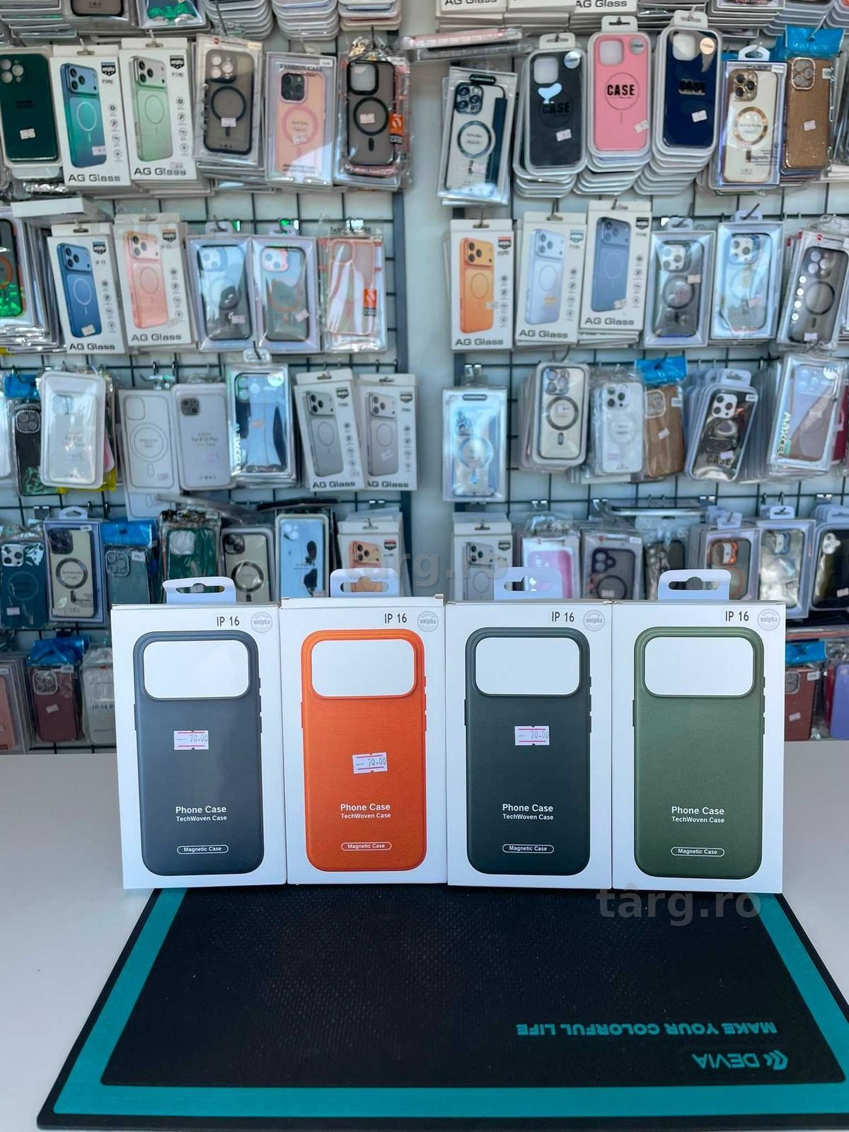 Husa cu MagSafe gen TechWoven pentru iPhone 16
