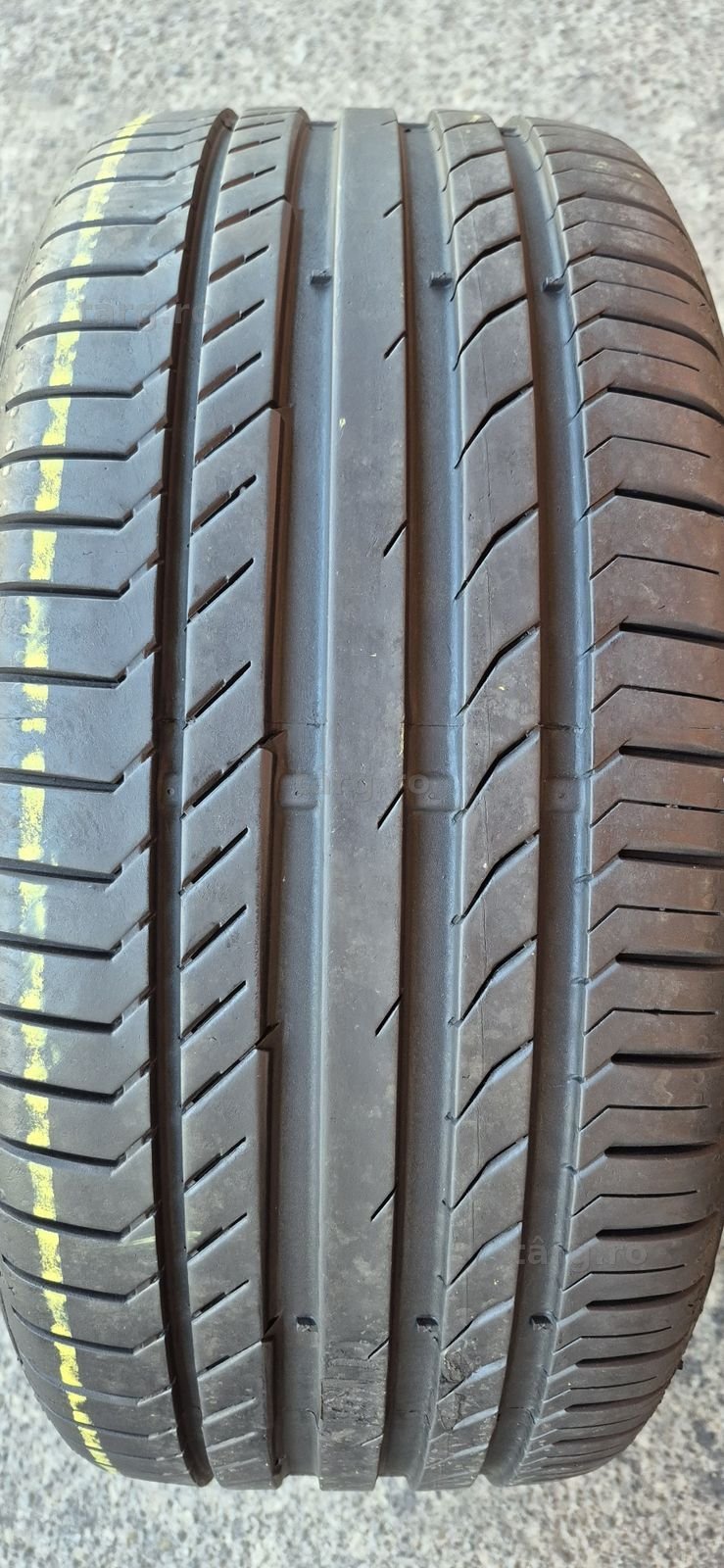 4 anvelope vara Continental,fata ca noi 225/40/18,spate 15% uzura 255/35/18.Pretul este pe bucata. 3