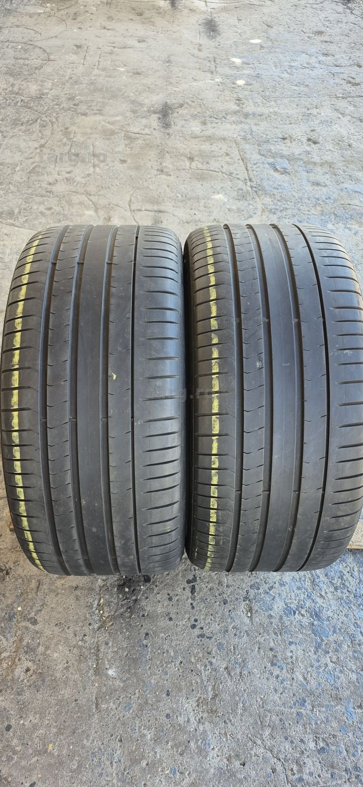 2 anvelope vara runflat Pirelli 315/35/21.Pretul este pe bucata.