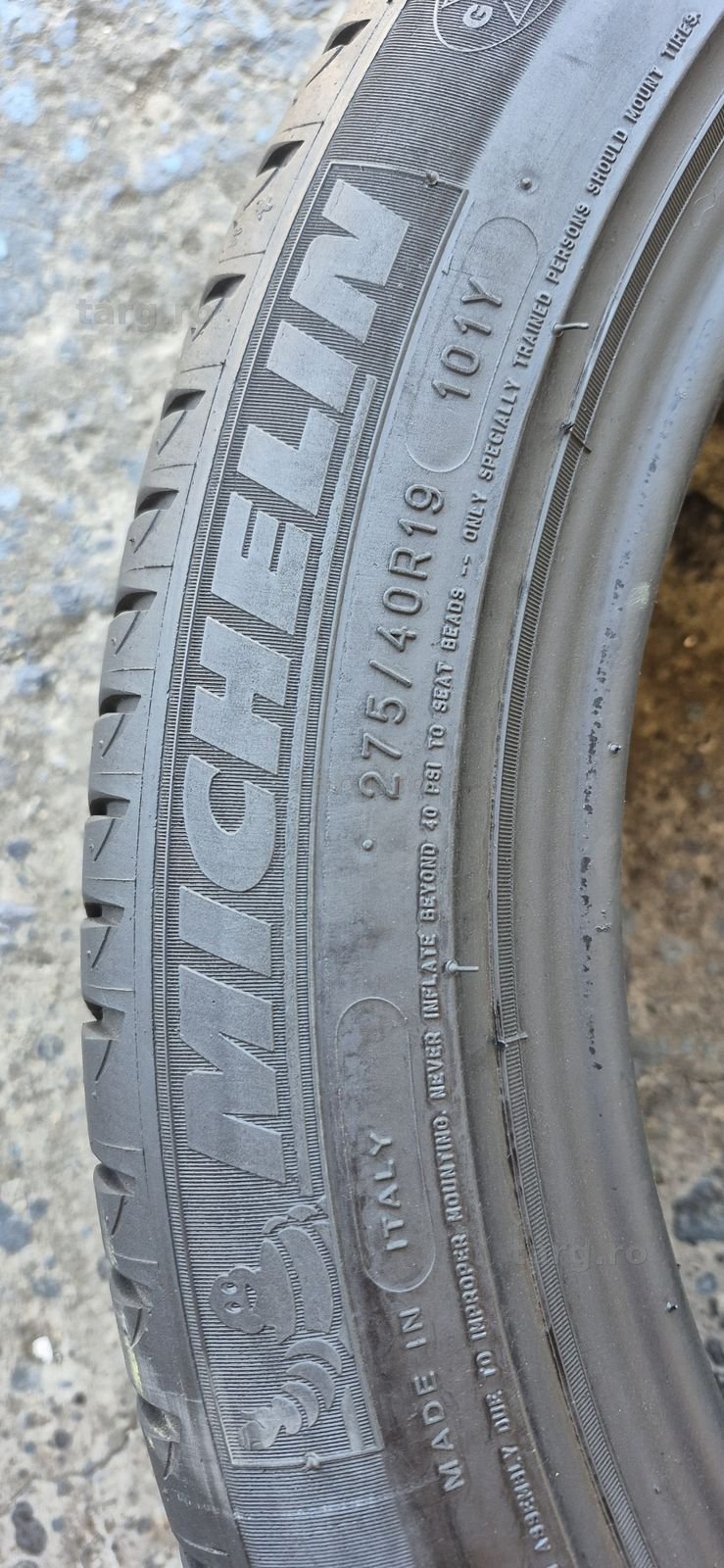 4 anvelope vara runflat Michelin,fata 245/45/19,spate 275/40/19.Pretul este pe bucata. 6