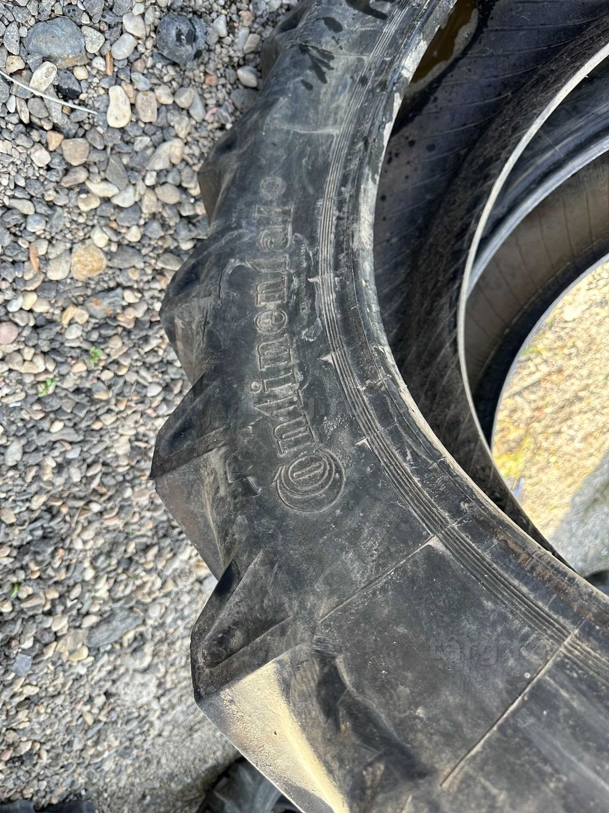Cauciuc 12.4 R32 Continental 3