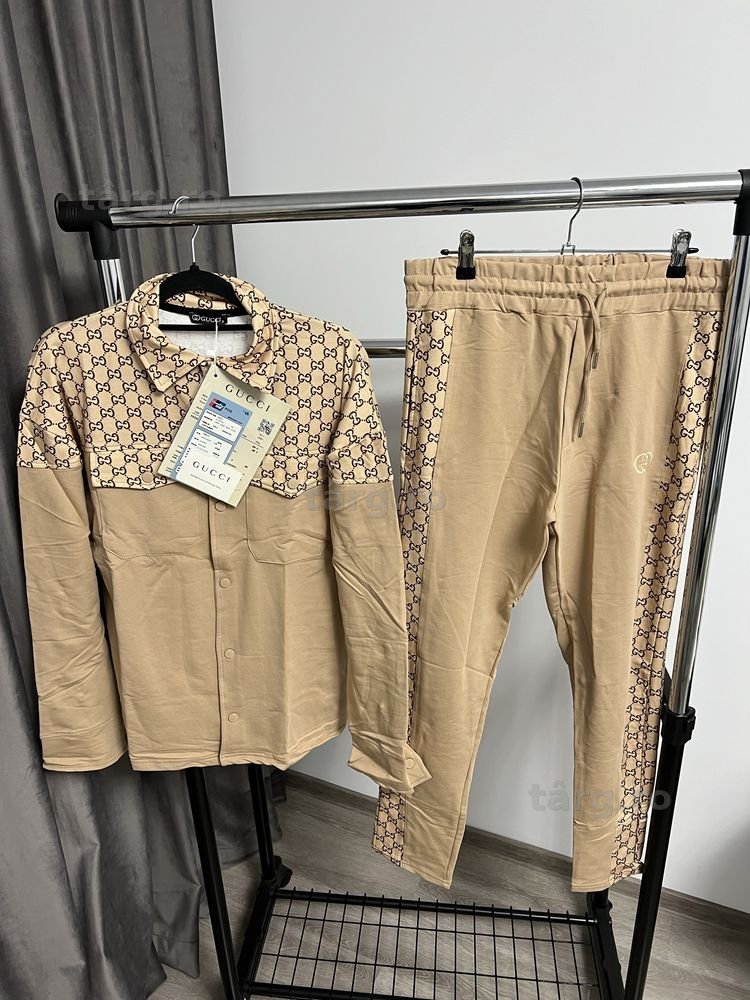 Compleu GUCCI super calitate