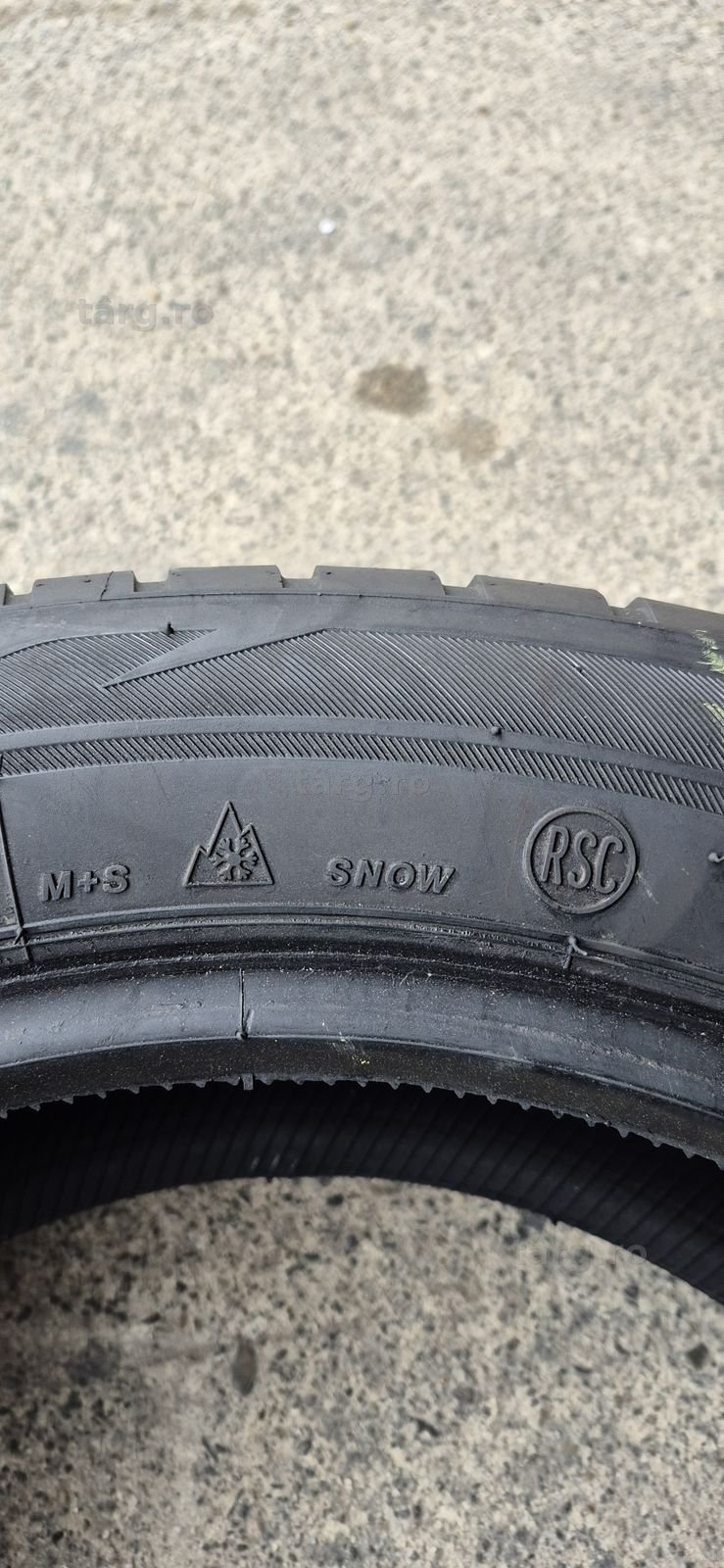 4 anvelope iarna runflat Bridgestone 245/50/19.Pretul este pe bucata 7