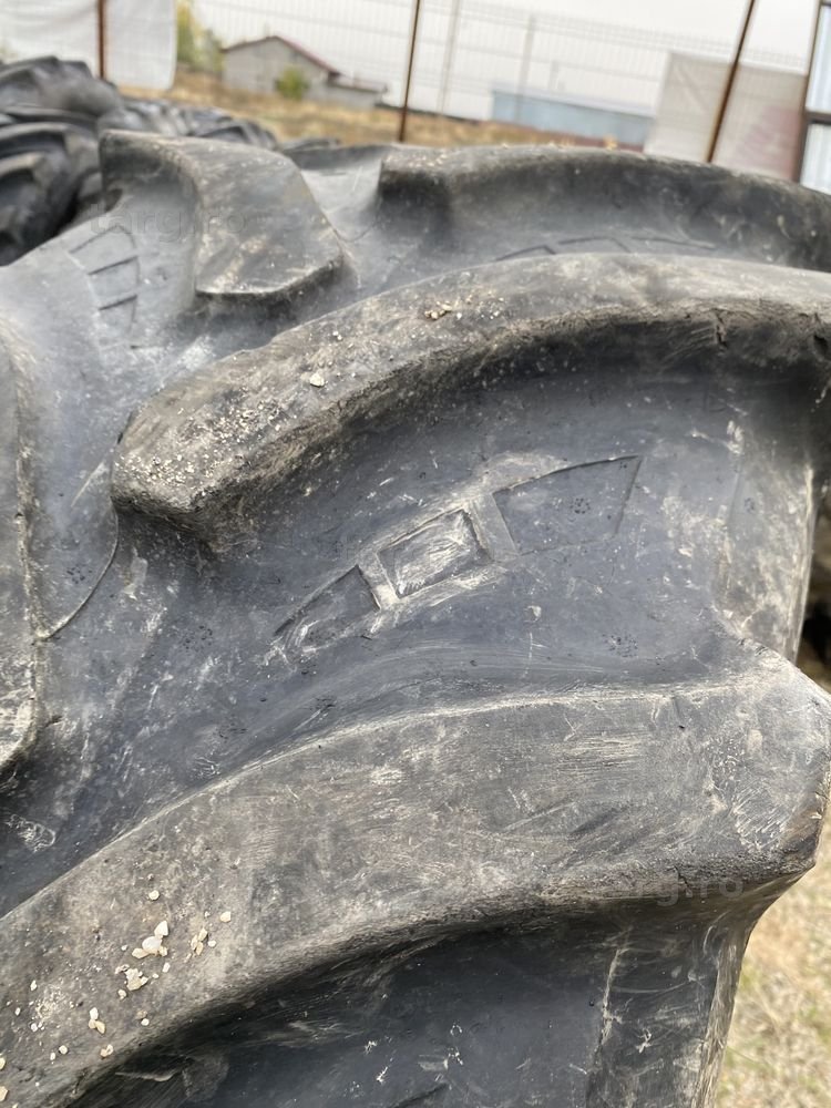 480/65r28 tractor 2