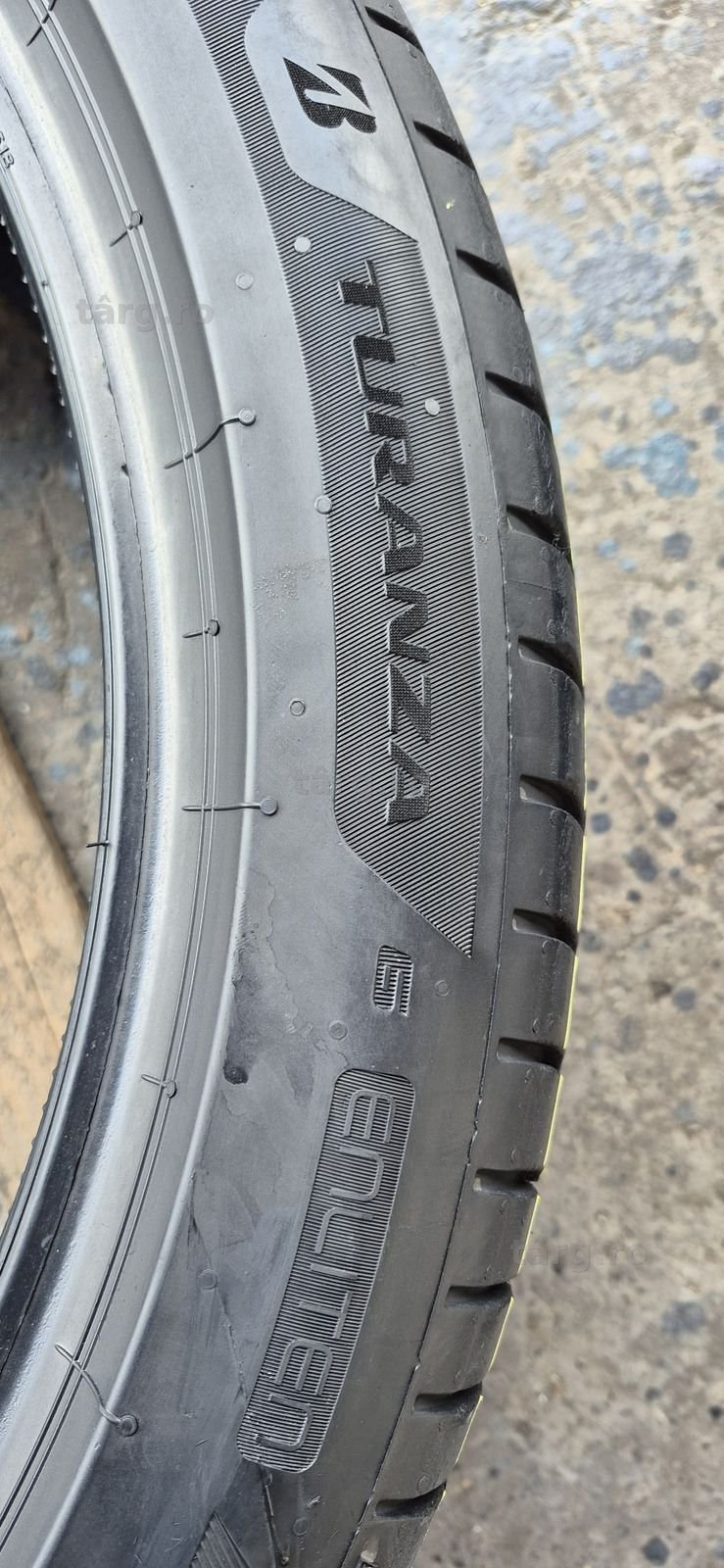 2 anvelope vara ca noi Bridgestone 275/40/22,dot 2023.Pretul este pe bucata. 4