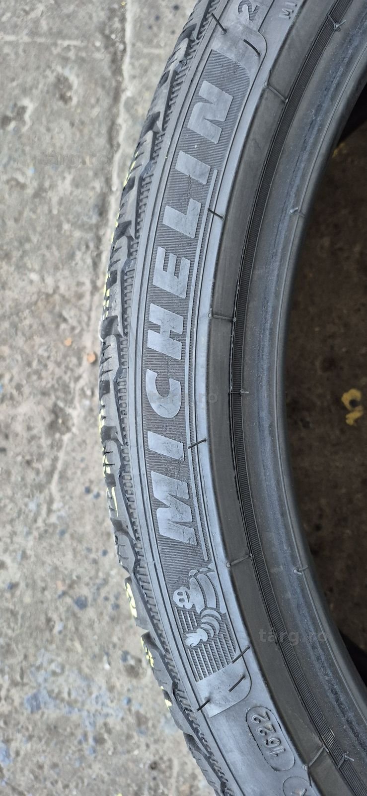 4 anvelope iarna Michelin,fata 255/35/21,spate 295/30/21.Pret/bucata 4