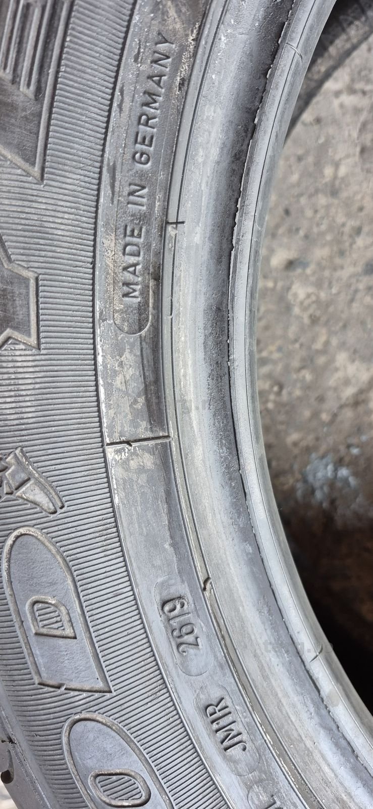 2 anvelope vara ca noi Goodyear 235/55/18.Pretul este pe bucata. 7