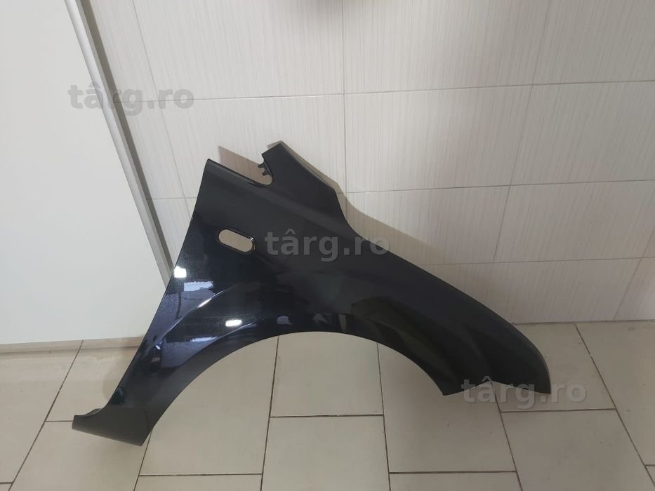 Aripa Fata Dreapta Ford Focus 2/II An 2004-2008 (Panther Black)