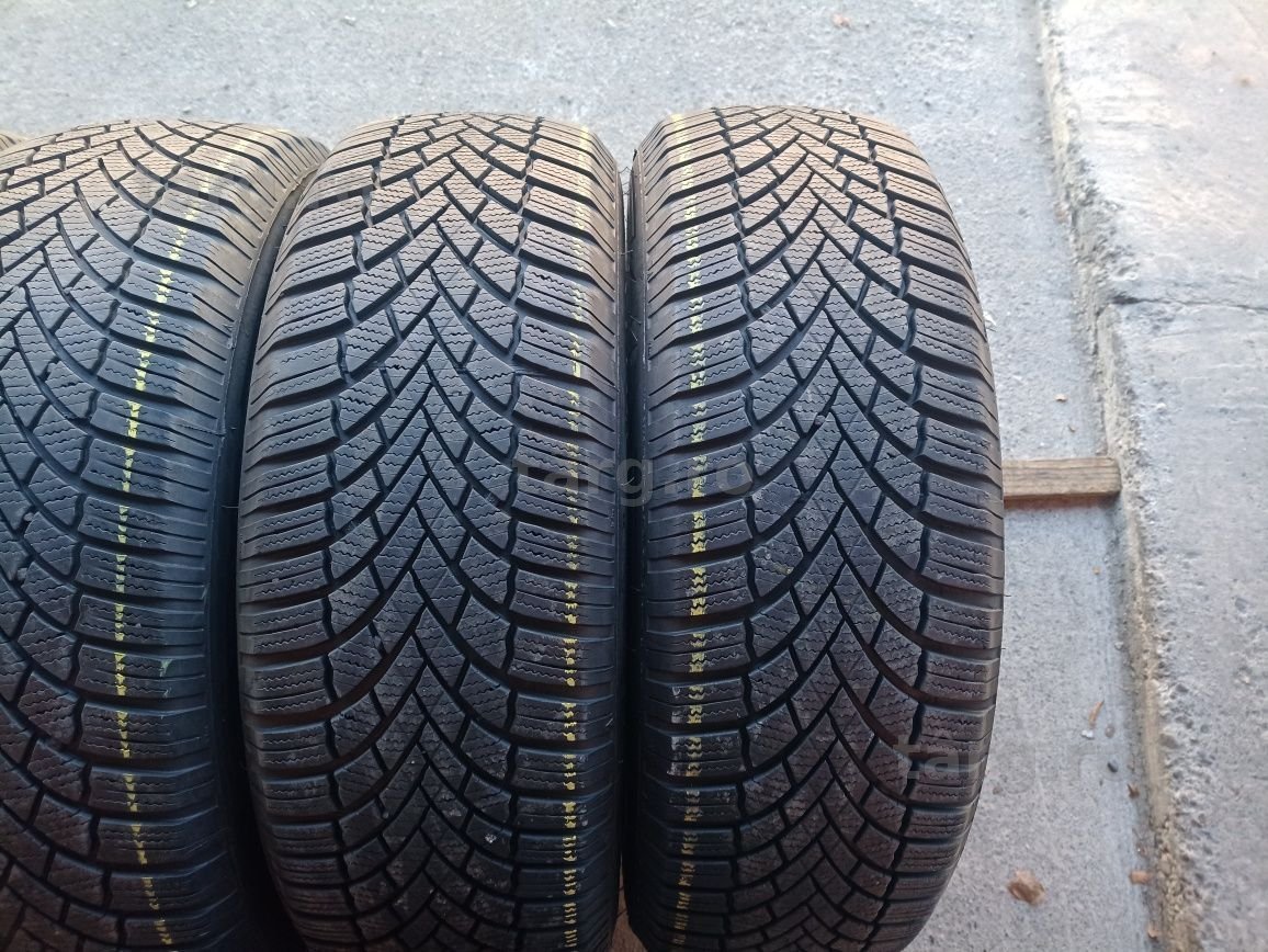 4 anvelope de iarna Bridgestone 215/65 R17 2xdot 2120 2xdot 1122 3