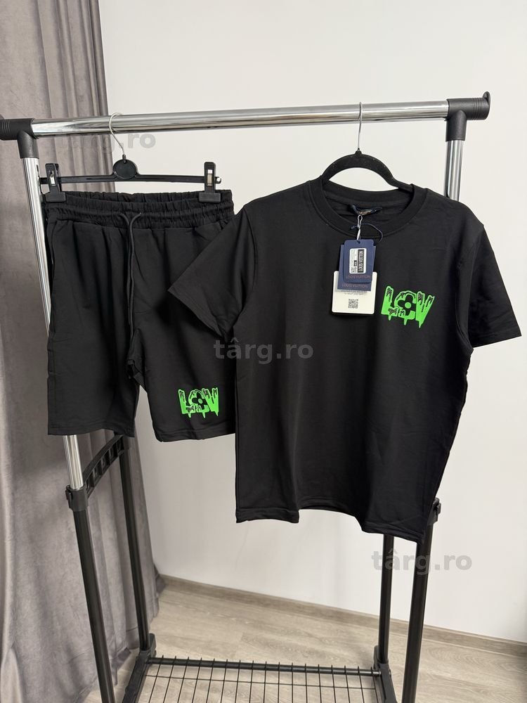 Compleu LOUIS VUITTON super calitate