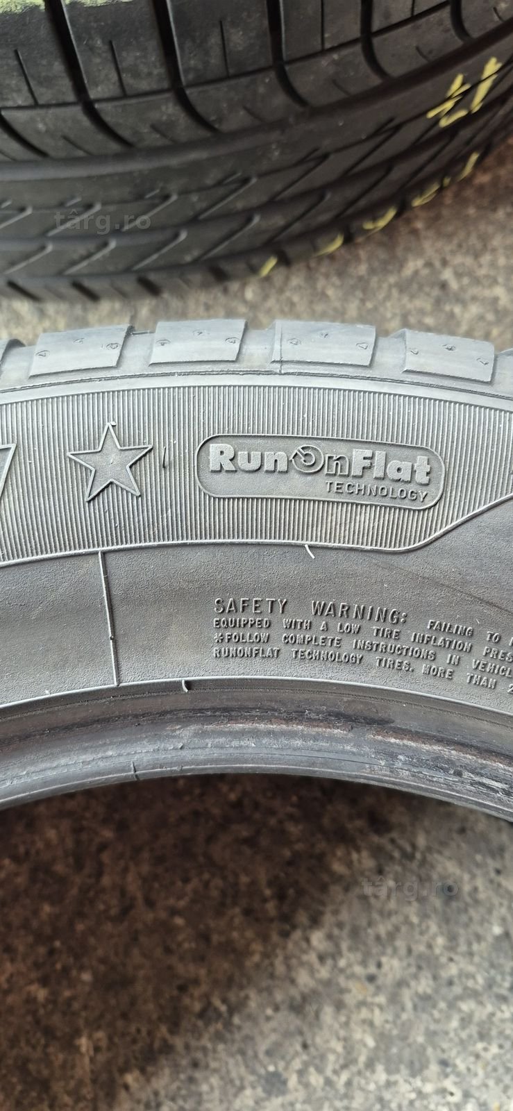 4 anvelope vara runflat Goodyear 255/55/18.Pretul este pe bucata. 7
