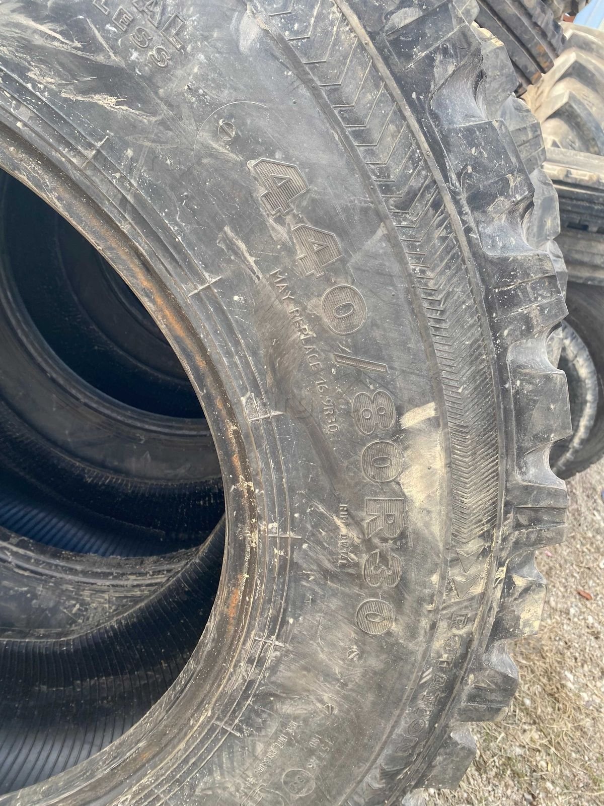Cauciucuri sh 440. 80  R30 Nokian 2