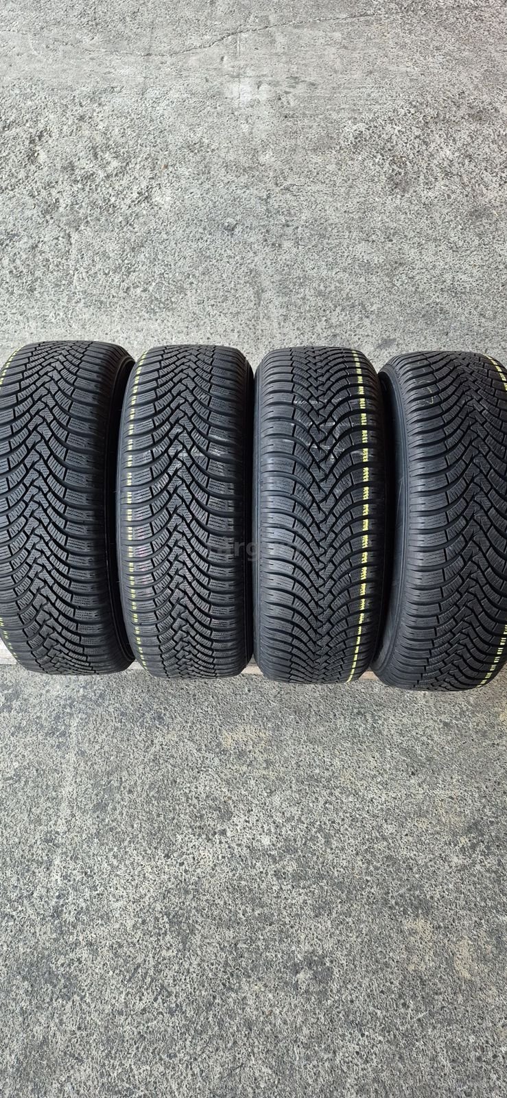 4 anvelope iarna ca noi Falken 235/60/17.Pretul este pe bucata.