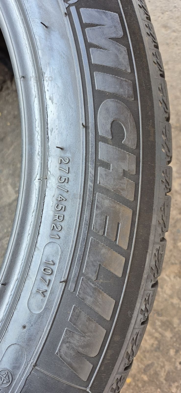 4 anvelope vara,fata Michelin 275/45/21,spate Continental 315/40/21.Pretul este pe bucata. 4