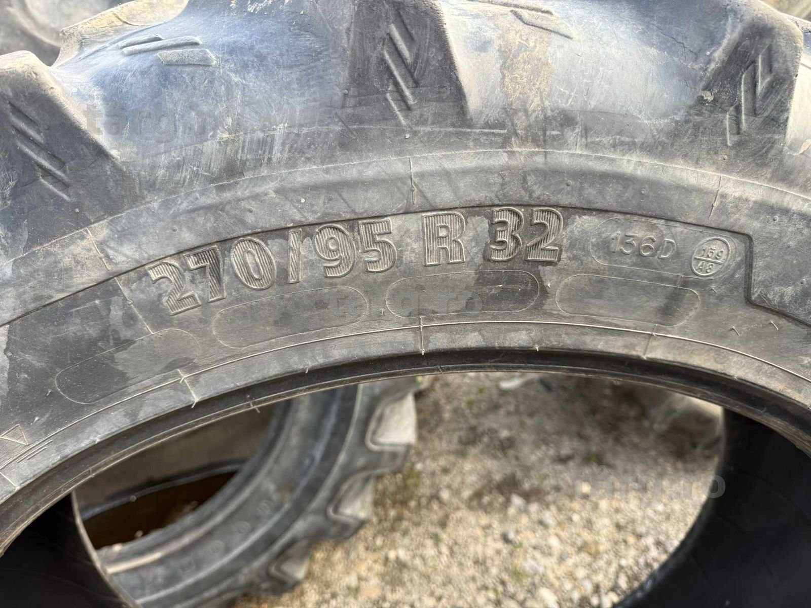 Anvelopa 270.85 R32 2