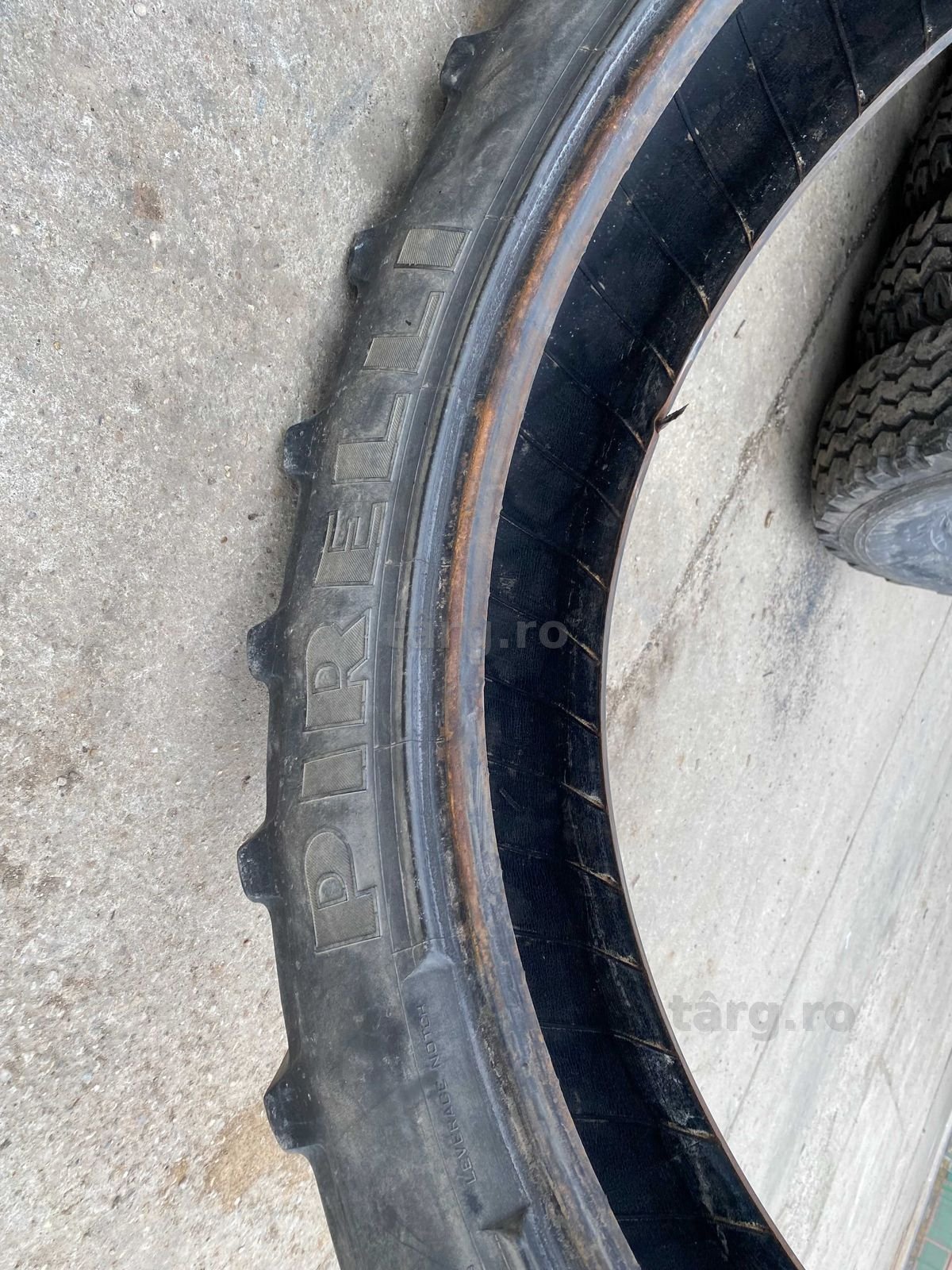 Anvelope 9.5 R44 Pirelli 3