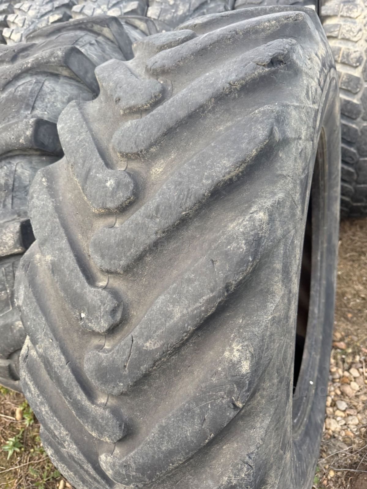 16.9r28 buldo Goodyear