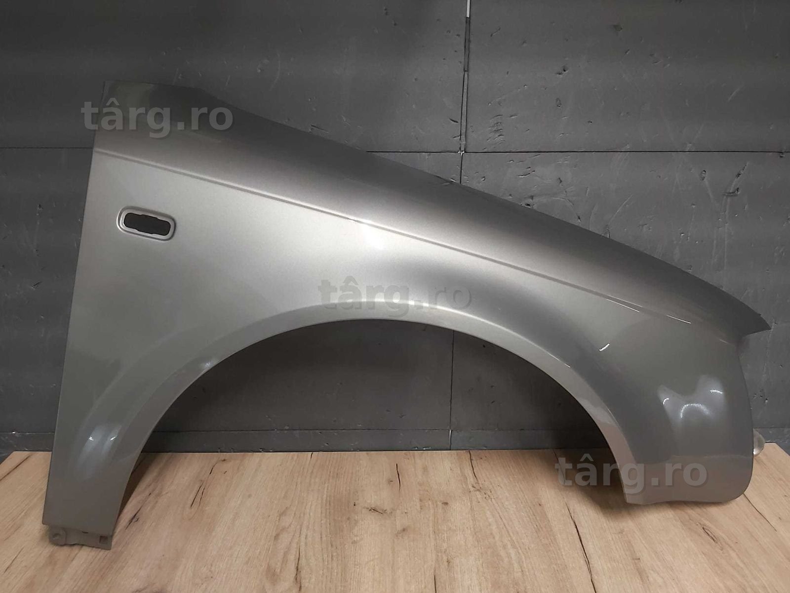 Aripa Fata Dreapta Audi A4 B7 An 2004-2008 (LY1Q (Auriu))