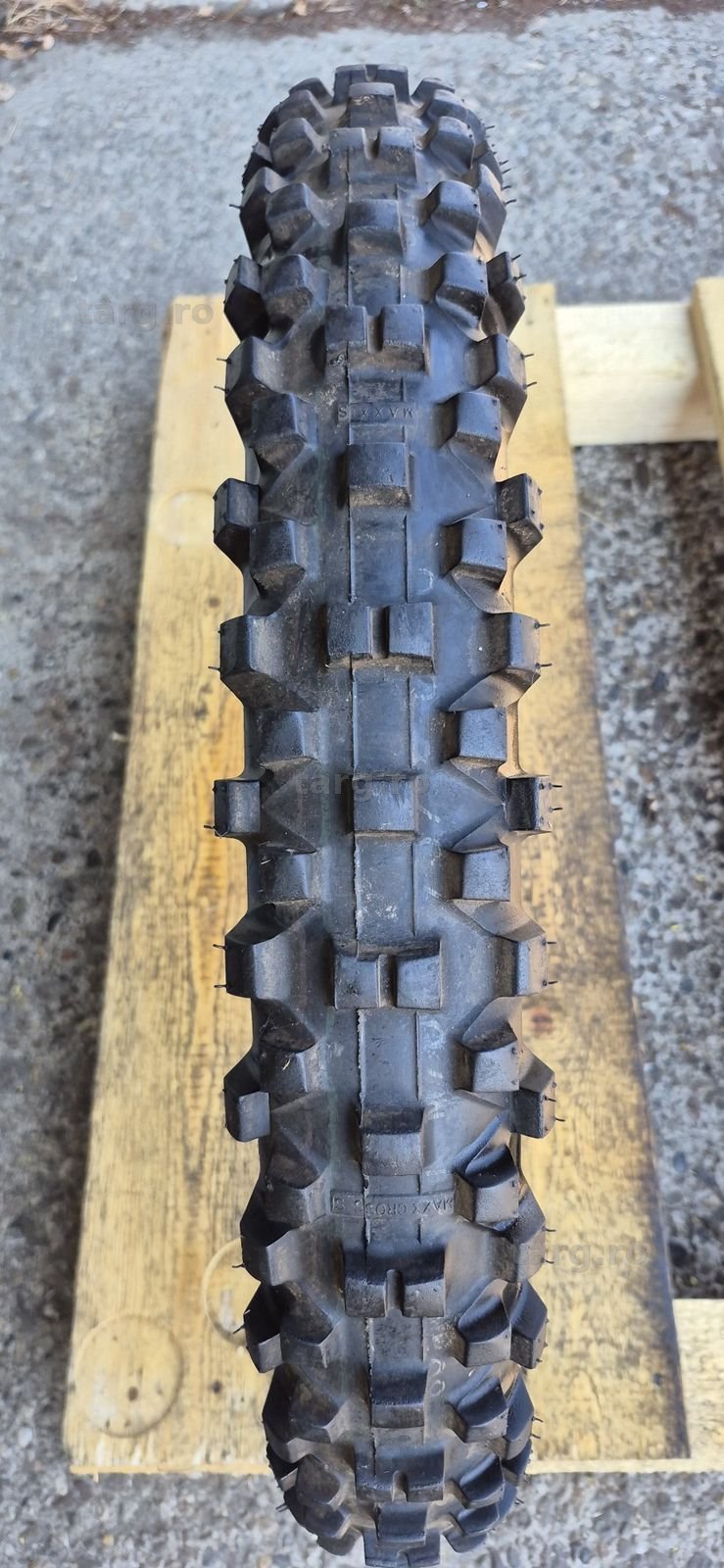 O anvelopa moto ca noua Maxxis 80/100-21M/C.