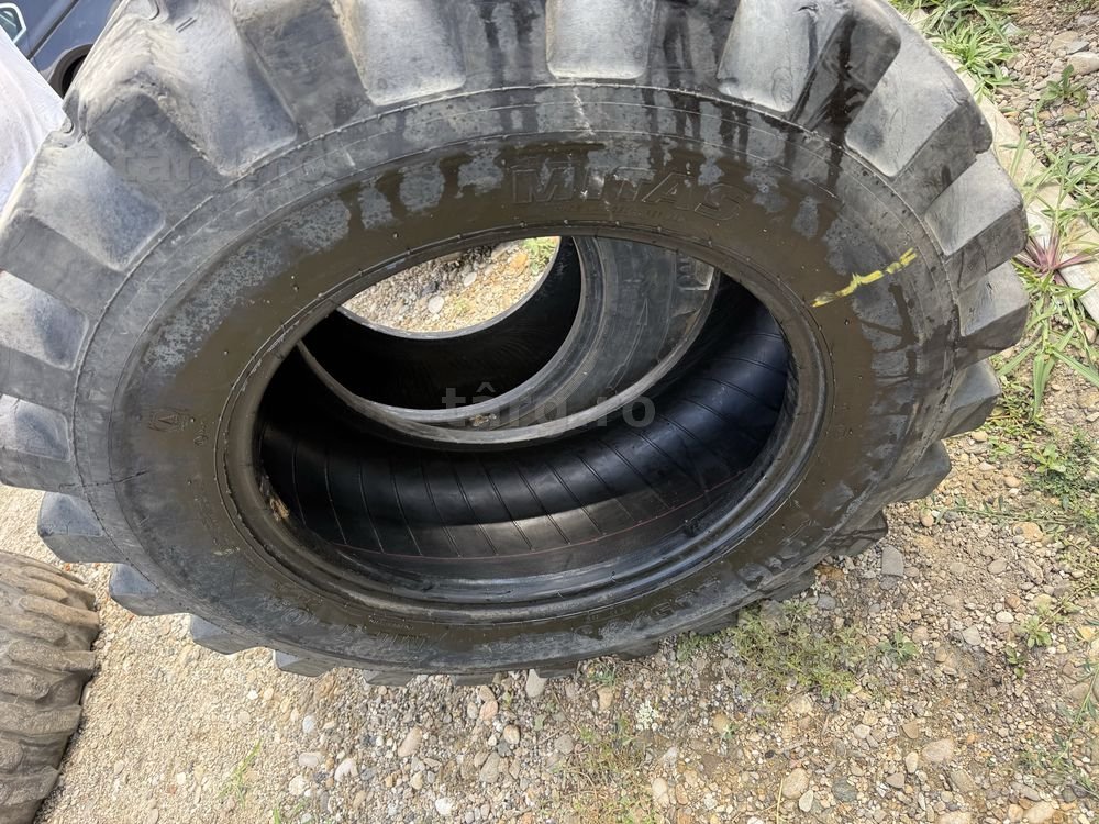 405/70r24 mitas 3