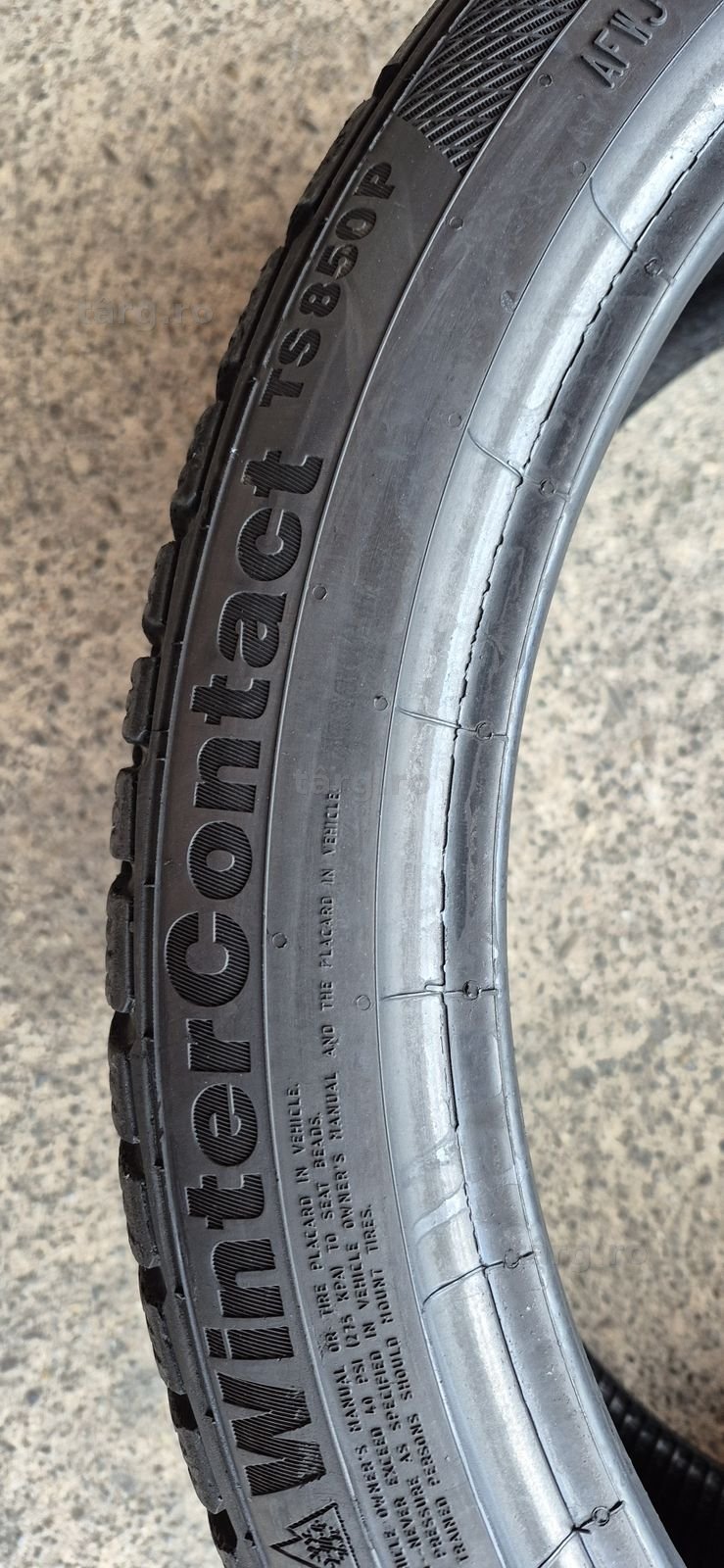 4 anvelope iarna Continental 215/40/18.Pretul este pe bucata 5