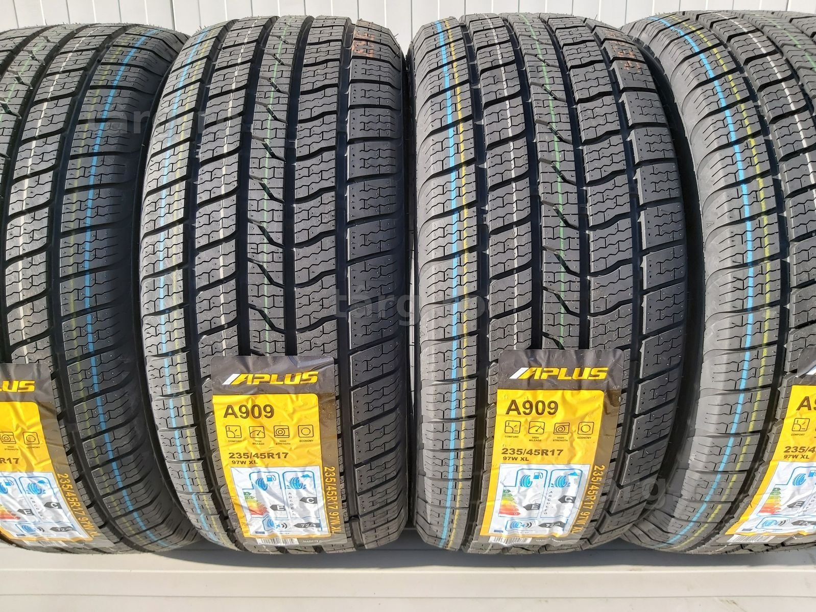 235/45 R17, 97W XL, APLUS,  Anvelope mixte M+S, Protectie janta