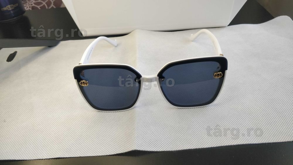 Ochelari de soare Gucci alb.