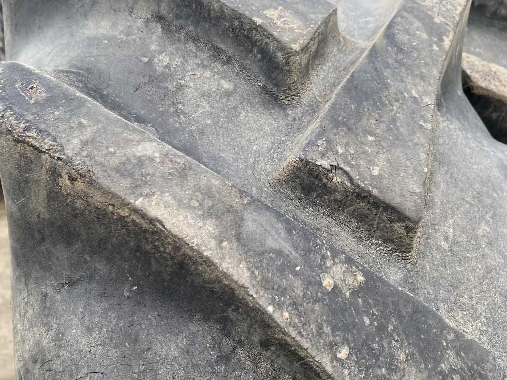 Cauciucuri 16.9 R30 Semperit 4