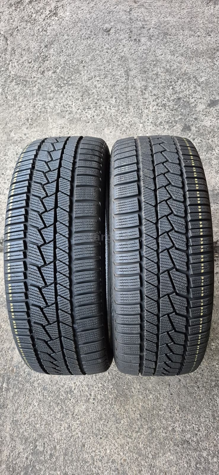 2 anvelope iarna ca noi Continental 205/45/18.Pretul este pe bucata.